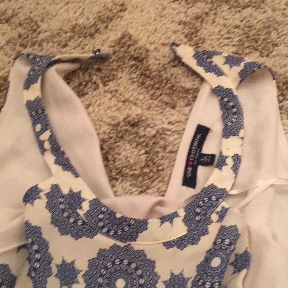 One clothing romper - Picture 3 of 3